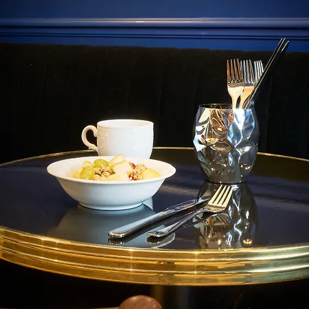 Hotel Rendez-vous Batignolles Paris