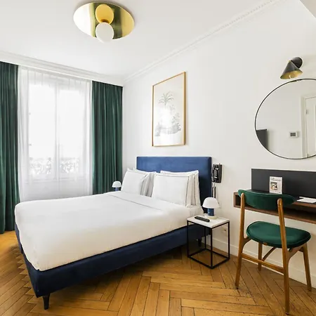 Hotel Rendez-vous Batignolles 3*