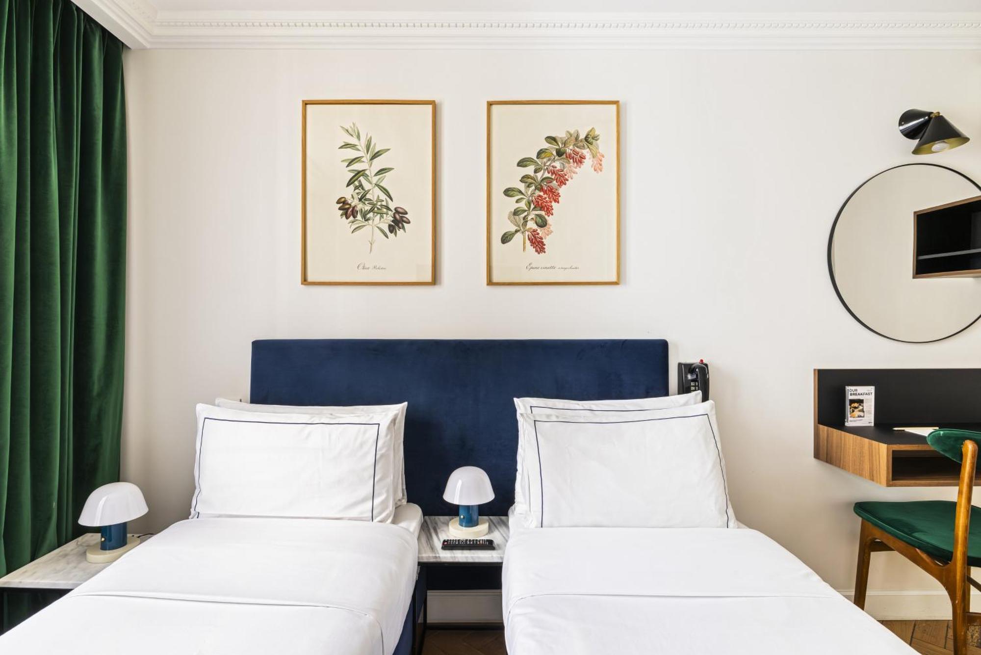 Hotel Rendez-vous Batignolles 3*