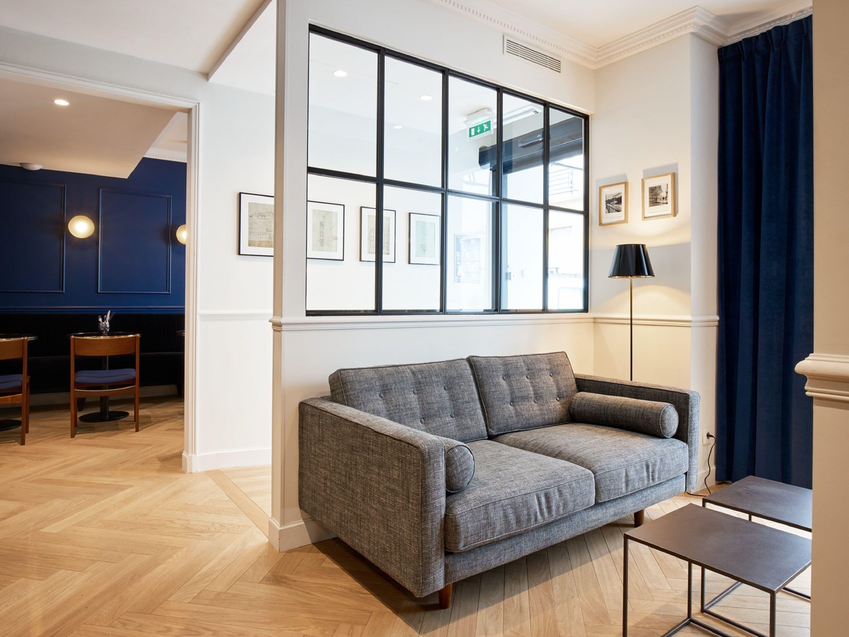 Hotel Rendez-vous Batignolles 3*